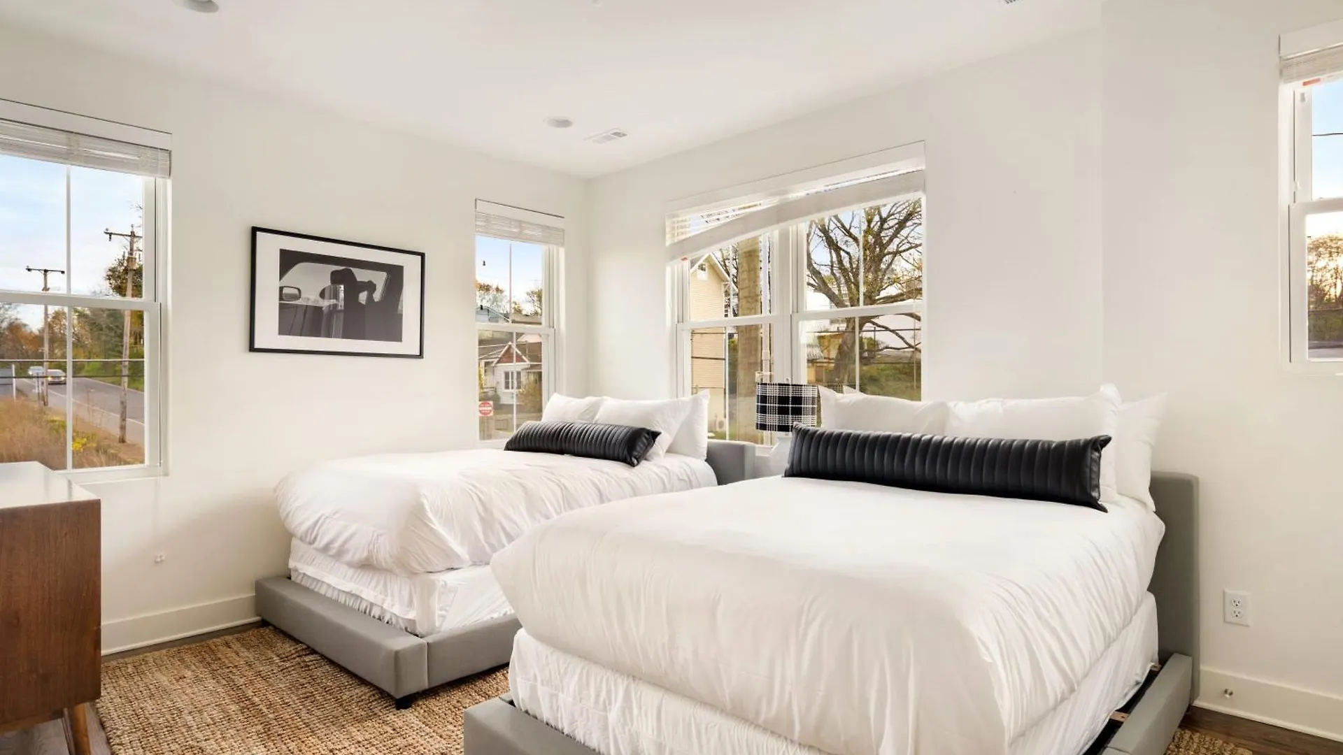 Hart Suite Buyout 2 By Avantstay Two Nashville Town Houses W Stunning Amenities Design Apartman
